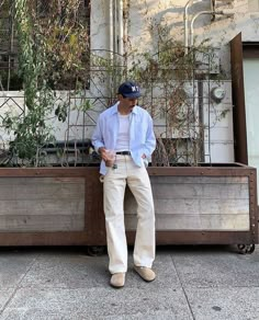 Men Linen Outfit Summer, White Pants Men, White Pants Outfit, Jeans Outfit Men, Pants Outfit Men, Spring Outfits Men, Mens Casual Dress Outfits