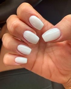 White Rounded Square Nails, White Acrilyc Nails Short, Short Coffin Shape Nails White, Simple Acrylic Nails Squoval, White Coffin Short Nails, White Nail Inspo Acrylic Square, White Acrylic Nails Squoval, Short Acrylic Nails Square French White Manicure Art Designs, Funny Bunny Coffin