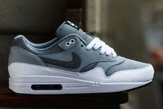 Air max Nice Sneakers, Air Max One, Nike Wedges, Cheap Nike Air Max, Sneaker Magazine, Nike Outlet, Nike Air Max 1