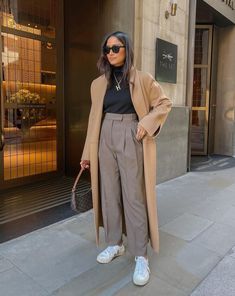 The Best Aesthetic, Best Aesthetic, Fall Fashion Dresses, Coat Street Style, Inspire Creativity, Next Clothes, Street Style Looks, Fall Fashion Outfits, Autumn Fashion Women