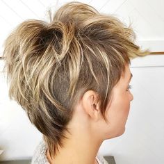 Modern Day Mullet, Pixie Mullet Haircut, Mullet Pixie Haircut, Mullet Pixie, Short Haircuts Ideas, Mohawk Hairstyles For Women, Short Punk Hair, Pixie Mullet, Funky Short Hair