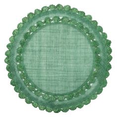 green placemats with ruffled edges on a white background, set of three