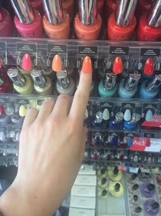 Gel Nail Polish Organization, Nail Display Ideas, Nail Polish Display Ideas, Nail Bar Ideas, Burgundy Acrylic Nails, Nail Parlour, Nail Polish Display, Nail Room Ideas, Sample Display