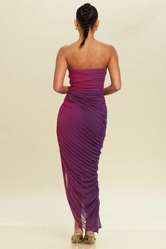 This stunning purple multi ombre tube dress features a beautiful gradient design that adds depth and dimension to any outfit. Made from soft and comfortable fabric, it is perfect for any occasion and is a must-have for a fashion-forward wardrobe. Elevate your style with this eye-catching dress. PRE-ORDER 05/24/24 Fabric & fit: Model is wearing size small. Beautiful Gradient, Gradient Design, Tube Dress, Elevate Your Style, Pre Order, Your Style, Fashion Forward, Wardrobe, Purple