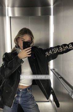 Mirror Pic, Mode Inspo, How To Pose, Pumpkin Spice Latte, Instagram Inspiration, Pumpkin Spice, Fashion Inspo Outfits, Instagram Story, Chic Style