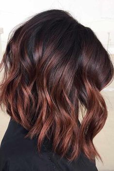 Balayage Lob, Thick Hair Cuts, Brunette Balayage, Stacked Bob Haircut, Long Bob Haircuts, Red Highlights, Brown Hair Balayage, Winter Hair Color, Trendy Hair Color