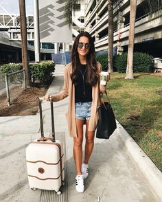 Pinterest: MsHeatherette26 Chic Travel Style, Airport Outfit Summer, Peach Cardigan, Travel Outfit Plane, Black Jeans Outfit, Travel Outfit Summer, Adidas Outfit, Complete Outfits, Airport Outfit