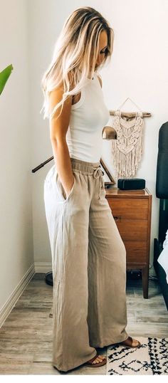 Popular Things, Boho Mode, Stil Boho, White Sleeveless Dress, Ideas Outfit, Outfit Trends, Trending Fashion