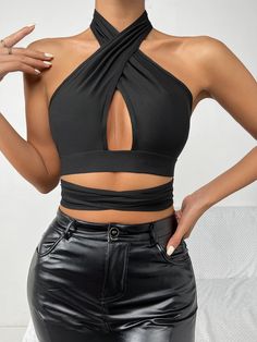 Crisscross Top Outfit, Clubwear Tops, Beachwear Fashion, Women Tank Tops, Crop Top Outfits, Halter Crop Top, Black Crop Tops, Women Tops