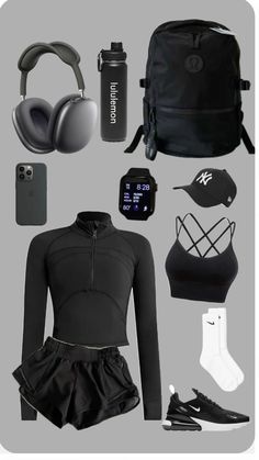 #workout #workoutfitswomen #gymwear #gymlife #ootd Gym Bag Essentials Women, Summer Workout Outfits, Gymwear Outfits, Sports Outfit, Fitness Wear Outfits, Gym Workout Outfits, Gym Fits, Training Clothes, Skating Outfits