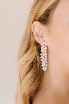 Emery - Untamed Petals Jeanette Madsen, Untamed Petals, Bridal Pearl Earrings, Pearl Statement Earrings, Pearl Earrings Wedding, Simple Wedding Dress, Bridal Earrings Pearl, Pearl Jewellery, Sparkly Things