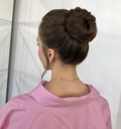 Wedding Hair High Bun, Formal High Bun, Hair Color Swatches, Cute Pixie Haircuts, Cute Ponytail Hairstyles, Hairstyle Ideas Easy, High Bun Hairstyles, Perfect Bun, Long Shiny Hair