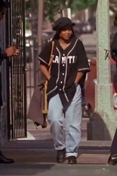 Gina And Pam, Outfit With Jersey, Poetic Justice Outfit, Janet Jackson Poetic Justice, 90s Fashion Outfits 1990s Style, 90s Fashion Black Women, 90s Hip Hop Outfits, Black 90s Fashion, 1990 Style