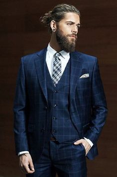 Macho Moda - Blog de Moda Masculina: Como usar ACESSÓRIOS para a CABEÇA corretamente? - Guia Macho Moda, Roupa de Homem, Moda Masculina, Estilo Masculino, Moda para Homens, Cabelo preso Masculino Ben Dahlhaus, Man Bun Beard, Long Hair Beard, Man With A Beard, Awesome Beards, Beard Styles For Men, Mens Fashion Rugged, Grow Beard, Beard Gang