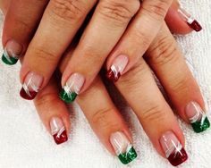 Red White And Green Acrylic Nails, Red And Green Gel Nails, Square Nail Designs Holiday, Green And Red Christmas Nails Acrylic, Red And Green Christmas Nails Square, Red And Green Nail Art, Red And Green Sparkle Nails, Christmas Nails Tips French, Red And Green Nails Acrylic