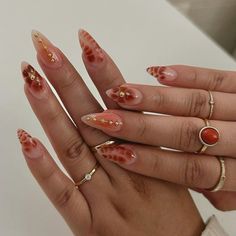 Intro To Fall Nails, Stiletto Nails Autumn, End Summer Nails, Gel Nails August, Nails All Different Colors, Fall Blooming Gel Nails, Nude Base Nail Designs, Leo Inspired Nails, Leo Season Nails