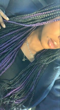 Black And Purple Peekaboo Knotless Braids, Box Braids Hairstyles Purple And Black, Peek A Boo Hair Color Ideas Braids, Purple Peek A Boo Box Braids, Box Braids Ideas For Black Women, Peek A Boo Hair Braids, Dark Purple Peekaboo Braids, Picaboo Box Braids, Peekaboo Hair Color Braids Purple