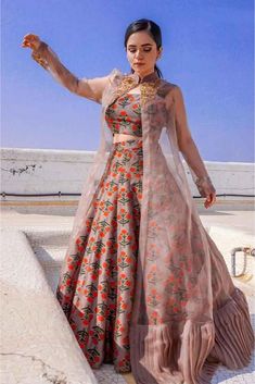 Jacket Lehenga, डिजाइनर कपड़े, Lehenga Choli Designs, Printed Lehenga, Lehnga Dress, Salwar Kamiz, Indian Gowns Dresses, Indian Gowns, Party Wear Lehenga