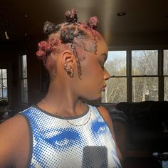 bantu knots Bantu Knots On Locs, Shrek Rave, Short Dreadlocks, Park Shoot, Knot Hairstyles, Dreadlocks Styles, Short Dreadlocks Styles, Picture Day Hair