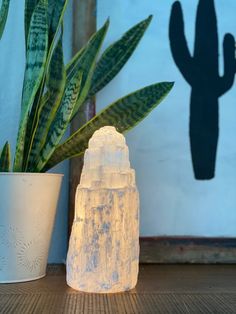 Check out this item in my Etsy shop https://www.etsy.com/listing/842549559/white-layered-selenite-crystal-lamp Crystals Geodes, Crystals Decor, Selenite Lamp, Selenite Stone, Crystal Aesthetic, Selenite Crystal, Healthy Energy, Crystal Lamp, Crystal Meanings