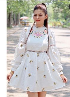 Short Dresses For Girls, Short Frock Design, Gaun Fashion