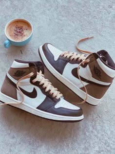 Jordan 1 Dark Mocha, Custom Air Jordan 1, Trendy Shoes Sneakers, Dr Shoes, Jordan Shoes Girls, Preppy Shoes, All Nike Shoes, Nike Air Shoes, Nike Tennis