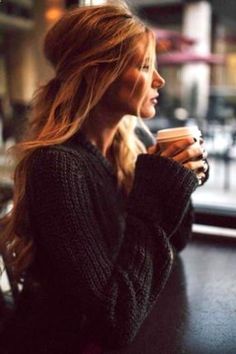 [AffiliateLink] 77 Boho Style Outfits Over 40 Tricks You Will Love Immediately #bohostyleoutfitsover40 Trendy We Fryzurach, Super Hair, Trendy Hair Color, Messy Hair, Colored Highlights, 인물 사진, Cool Haircuts, Messy Hairstyles, Brunette Hair Color