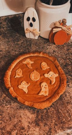 Pumpkin pie with hand cut ghosts Thanksgiving Pies Aesthetic, Pumpkin Baking Aesthetic, Pumpkin Pie Aesthetic, Baking Pumpkin Pie Aesthetic, Halloween S’mores Pies, Autumn Pie Aesthetic, Halloween Pie, Deity Worship, Pie Topping