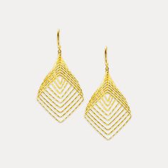 These bold, geometric earrings are meticulously crafted from 925 sterling silver and are available in both gold-plated and rhodium-plated finishes. The design features multiple square-shaped loops, layered within each other to create a striking, three-dimensional effect. The loops have a twisted, reflective surface that adds a dazzling shine, whether in gold or rhodium plating. Handmade in Italy, they reflect the finest craftsmanship and offer a modern statement piece. Details * Sterling silver 925, in 18K Gold Plating and Rhodium Plating, Hammered,  * Length: 2 1/2 in  - Diameter: 1.30 in Luxury Gold-plated Statement Linear Earrings, Geometric Earrings, Three Dimensional, Rhodium Plated, Statement Pieces, Jewelry Earrings Dangle, Etsy Earrings, Dangle Earrings, 925 Sterling Silver