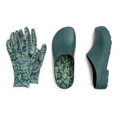 Unleash Your Green Thumb with MUK LUKS Women's Garden Clog and Glove Set where style meets practicality for your gardening endeavors. This set combines comfort, functionality, and protection to make your time in the garden truly enjoyable. The Garden Clog features a removable and washable insole, ensuring that your feet stay fresh and comfortable throughout your gardening sessions. The non-slip tread provides stability on various surfaces, making these clogs an ideal choice for your outdoor acti Gardening Shoes For Women, Gardening Shoes, Mesh Gloves, Garden Shoes, Garden Clogs, Platform Flip Flops, Closed Toe Shoes, Gardening Gloves, Floral Denim