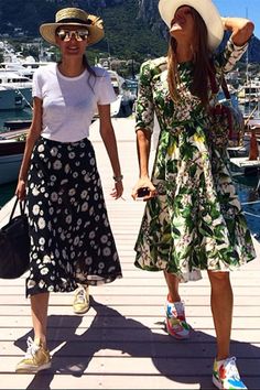 Inside Dolce & Gabbana's Alta Moda Show In Capri. WARNING: So Glam, You May Faint | Fashion | Grazia Daily Italian Street Style, Dress And Sneakers Outfit, 60 Dress, Italian Fashion Street, Italian Street, Looks Street Style, Mode Inspo, Spring Style, Mode Inspiration