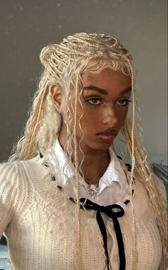 Black Braids Aesthetic, Braiding Hair Reference, Middle Part Hairstyles Black Women, Braids Art Reference, White Braids Black Women, Black Hairstyles Blonde, Blonde Boho Locs, Hair Reference Female, Black Female Hairstyles