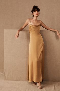 Spring Bridesmaid Dresses, Spaghetti Strap Prom Dress, Dresses 2020, Dress Spaghetti, Old Hollywood Glamour, Mode Inspo, Hollywood Glamour, Fancy Dresses, Satin Dresses