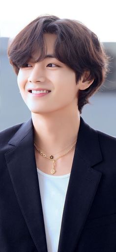 Taehyung Smile, V Smile, V Hair, Korean Haircut, V Bta