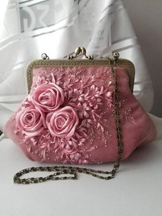 Bridesmaid Purses, Fancy Purses, Embroidered Backpack, Sac Diy, Cotton Handbag, Bridesmaid Bags, Unique Purses, Creation Couture