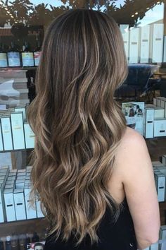 DIY Hair Coloring Tips: Avoiding Disaster at Home Minimal Blonde Highlights On Dark Hair, Blonde Highlights Brunette Hair, Light Balayage Hair, Light Brown Hair Dye Ideas, Paige Taylor Hair, Dark Hair Subtle Highlights, Neutral Brown Balayage, Hair Color Tips, Sunkissed Brunette