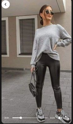 Leggings Outfit Spring, Outfits Leggins, Faux Leather Leggings Outfit, Leggings Outfit Casual, Leather Leggings Outfit, Look Legging, Cute Outfits With Leggings, Look Jean, Leather Pants Outfit