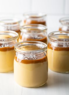 butterscotch pudding in small glass jars with text overlay that reads, butterscotch pudding