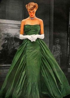 Fashion 1940s, Strapless Evening Gowns, Look Jean, 40s Fashion, 1940s Fashion