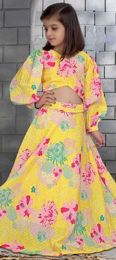 Yellow color Kids Lehenga in Art Silk fabric with Floral, Printed, Sequence work New Lehenga Design, New Dress For Girl, Western Dresses For Girl, Kids Lehenga Choli, Dresses Western, Printed Lehenga, Simple Lehenga, Fabric Yellow, Lehenga Designs Simple