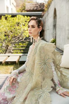 Dupta Design, Republic Womenswear, Black Bridal Dresses, Abaya Designs Latest, Pakistani Couture, Cutwork Blouse Designs, Cotton Outfit, Back To Home