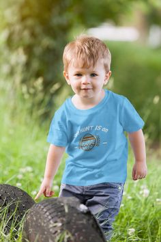 What a cute t-shirt for kids hunting their Easter eggs! Check it out and get yours for your kids, grandkids, friend's kids, nephews and nieces. They will love it as will you! Golf Onesie, Motocross Baby, Vail Ski Resort, Soft Baby Clothes, Kids Feelings, Dinosaur Funny, Funny Baby Onesies, Tropical Blue, Ghost Shirt