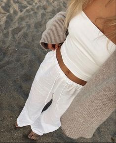 Spring Fit Inspo 2024, Spring Fashion Inspo 2024, Summer Outfits Vanilla, Summer 2024 Outfits Aesthetic, Beach Look Outfits Beachwear, Vanilla Girl Outfits Aesthetic, Summer Outfits2024, Outfit Ideas Summer 2024, Vanilla Girl Outfits Summer