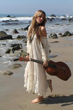 Mundo Hippie, Modern Hippie Style, Stevie Nicks Style, Moda Hippie, Boho Lifestyle, Estilo Hippy, Boutique Trends, Estilo Hippie