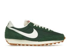 Nike Daybreak Vintage Fir (Women's) Cool Trainers, Nike Air Tailwind, Nike Models, Hot Sneakers, Latest Sneakers, Low Top Sneakers, Nike Cortez Sneaker, New Nike, Mens Trainers