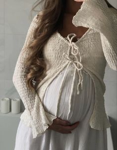 Pregnancy Aesthetic Couple, Pregnant Summer, Positive Birth Affirmations, Pregnancy Ideas, Positive Birth, Wendy Darling, Pregnancy Goals