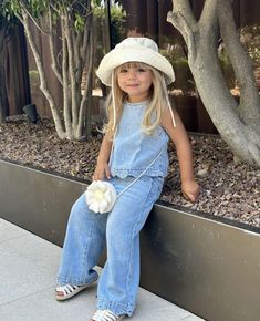 #kidsfashion #childrensfashion #kidsclothing #fashionforkids #kidstyle #trendykids #kidswear #fashionablekids #kidsclothes #kidsclothingstyle #kidsclothingtrends #kidsclothinginspo #kidsclothingideas #kidsclothingbrand #kidsclothinghaul Toddler Girl Family Outfit, Daughter Outfits Aesthetic, Toddler Airport Outfit, Two Year Old Outfits, Summer Toddler Girl Outfits, 90s Toddler Outfit, Baby Girl Aesthetic Outfit, One Year Old Girl Outfits, Kindergarten Picture Day Outfit