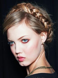 Bad weather hairstyle ideas. Look 1: Milkmaid Braid. 2014 Hair Trends, Spring Hair Trends, Trendy We Fryzurach, Milkmaid Braid, Lindsey Wixson, Cool Hairstyles For Girls, Pretty Braids, Hair Styles 2014, Naeem Khan