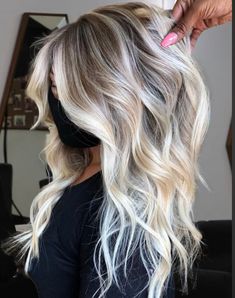 Ice Blonde With Dark Roots, Platinum Blonde Hair With Money Piece, Icy Ash Blonde Hair Dark Roots, Platinum Blonde Hair With Root Smudge, Summer Blonde Balayage Dark Roots, Platinum Blonde With Shadow Root, Platinum Blonde With Lowlights, Pearl Blonde Balayage