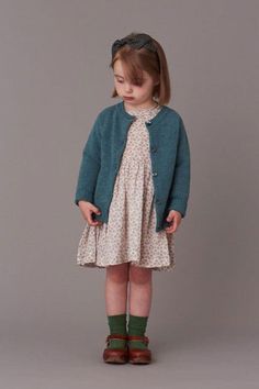 kids outfits Vintage Kids Clothes, Stylish Kids Outfits, Kid Outfits, Girlie Style, Vintage Kids, Kid Clothes, Kid's Fashion, Kids Outfits Girls